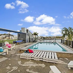 Adventurers Backpackers Townsville