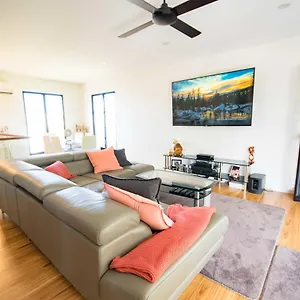 Beautiful Modern Luxury Townsville