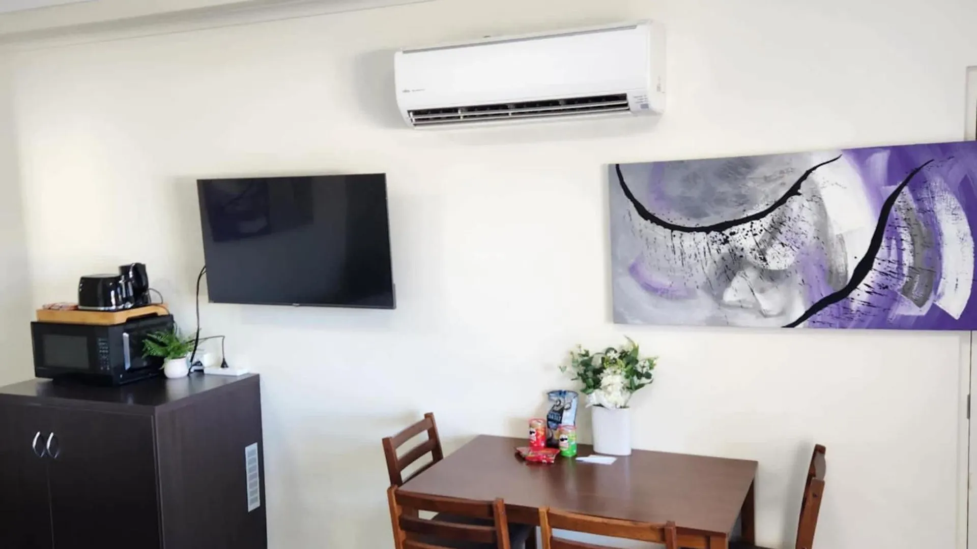 Apartment The Anchorage Escape Studio - Steps Away From City, Ferry And Stadium Townsville Australia