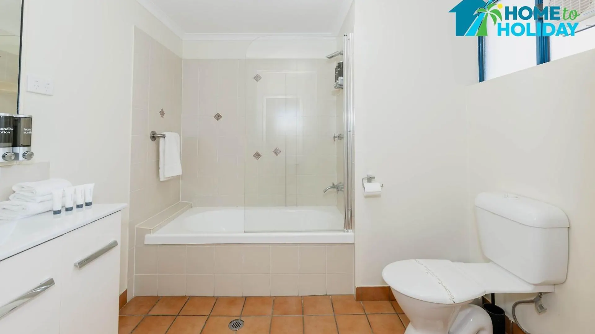 Apartment The Anchorage Escape Studio - Steps Away From City, Ferry And Stadium Townsville Australia