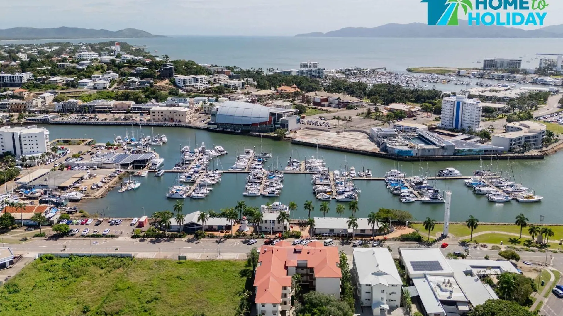 The Anchorage Escape Studio - Steps Away From City, Ferry And Stadium Townsville Apartment